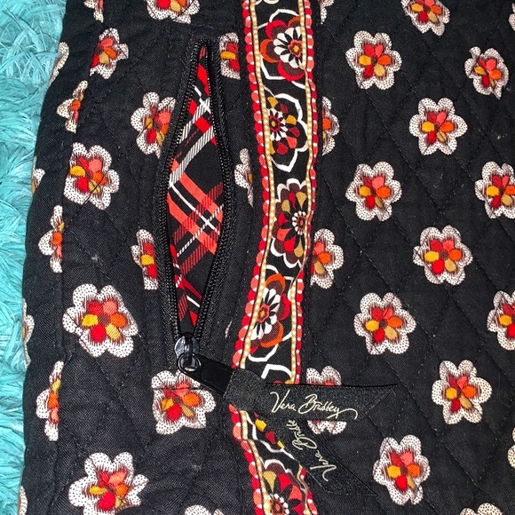 ♥️🖤Vera Bradley Pirouette Tote | Black & Red | Lisa B Tote Purse - Picture 2 of 7